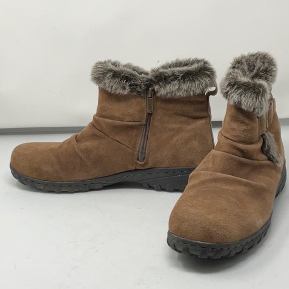 Khombu ladies faux fur topped suede ankle boots, size 10 - Picture 2 of 7